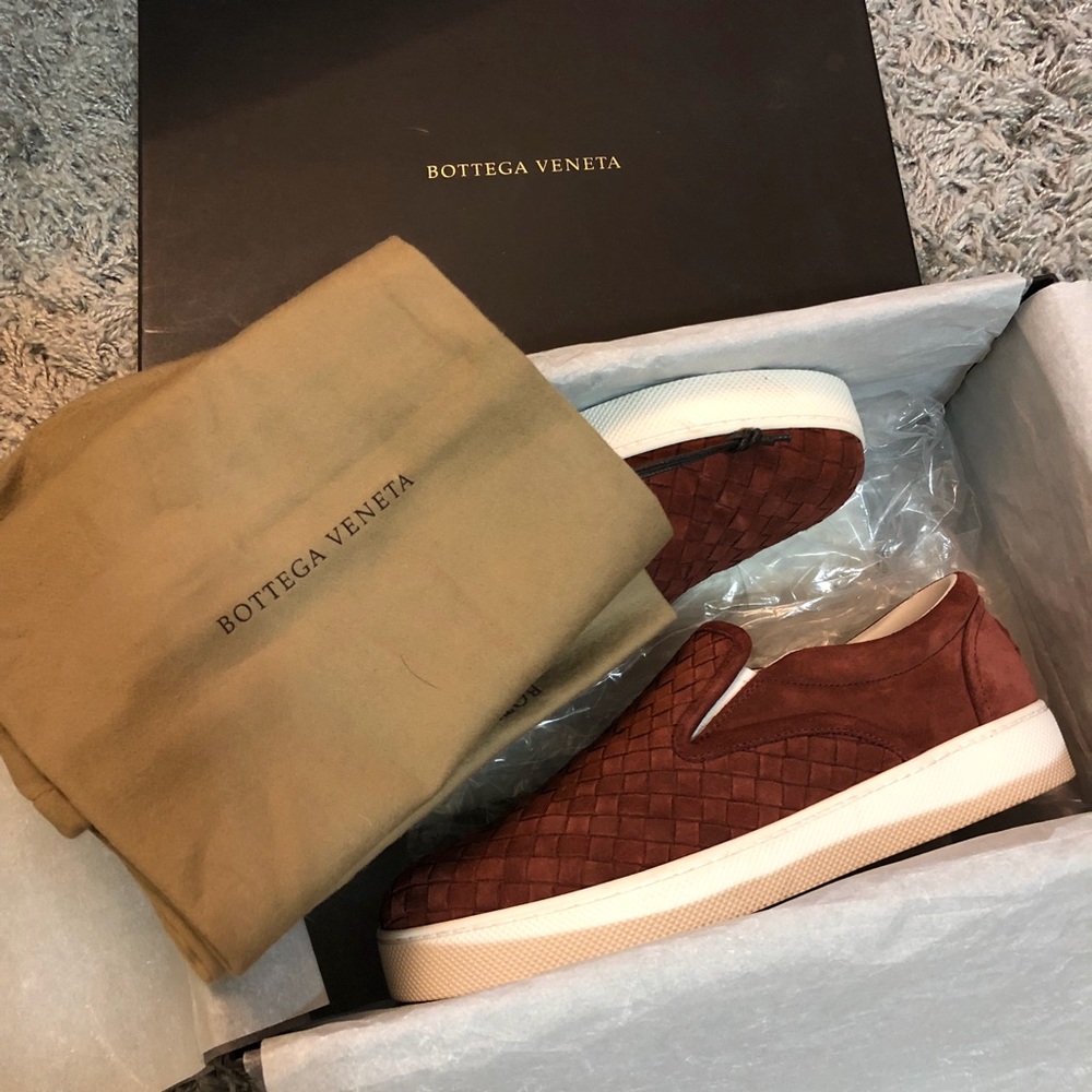 Bottega Veneta Men’s Suede Sneakers - Picture 4 of 4